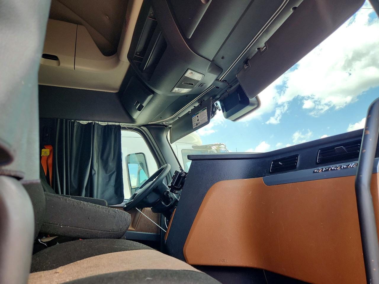 Freightliner Cascadia 126
