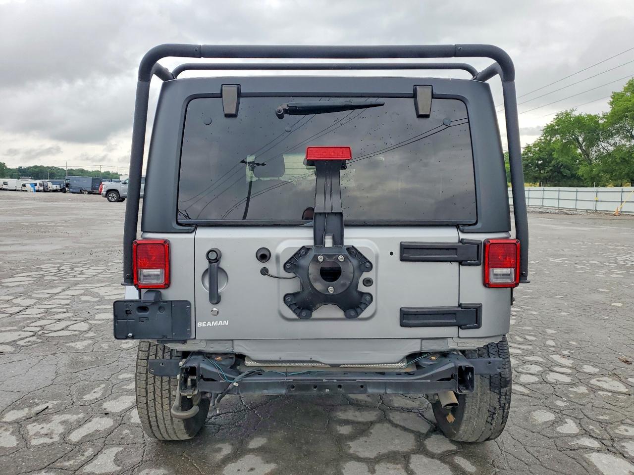 Jeep Wrangler Sahara