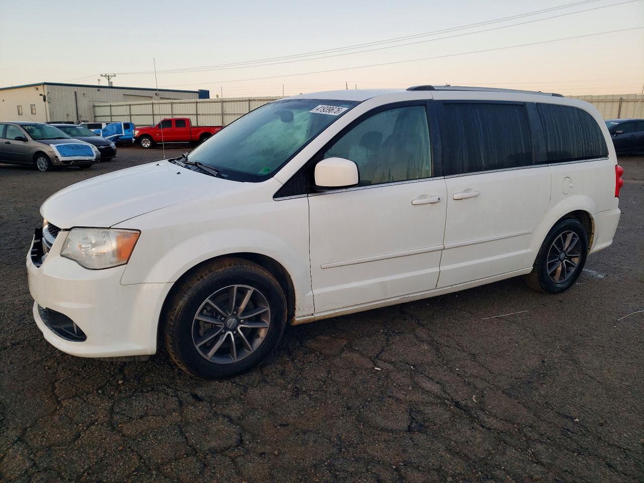 Salvage Dodge Caravan Image
