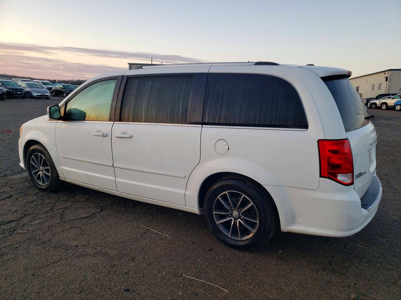 Dodge Caravan Sxt