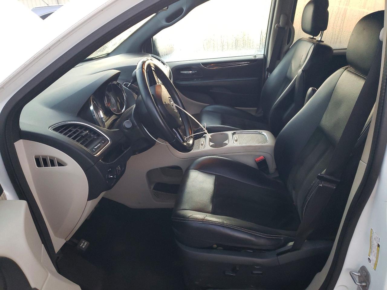 Dodge Caravan Sxt