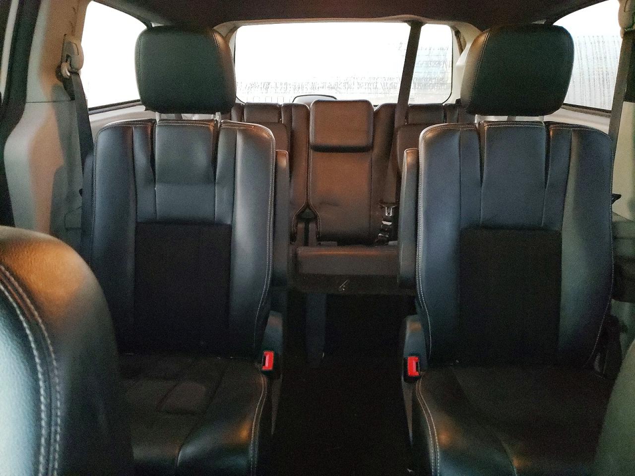 Dodge Caravan Sxt