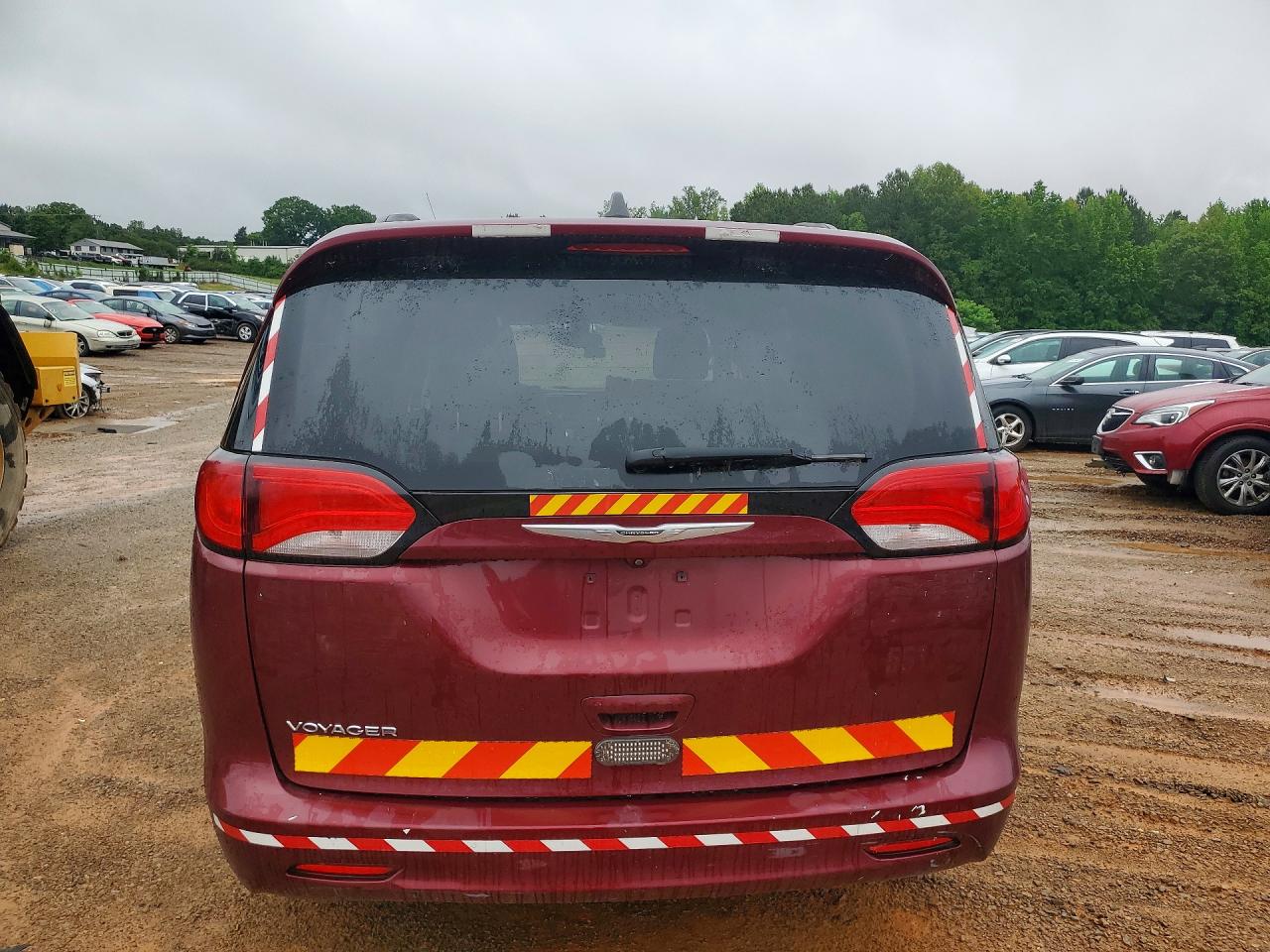 Chrysler Minivan Lxi