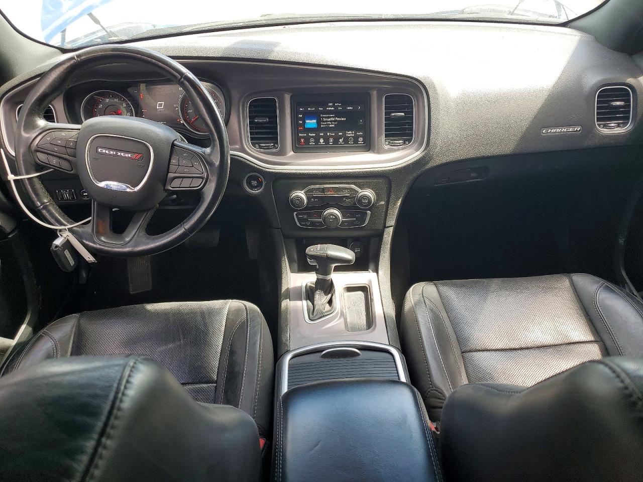 Dodge Charger Sxt