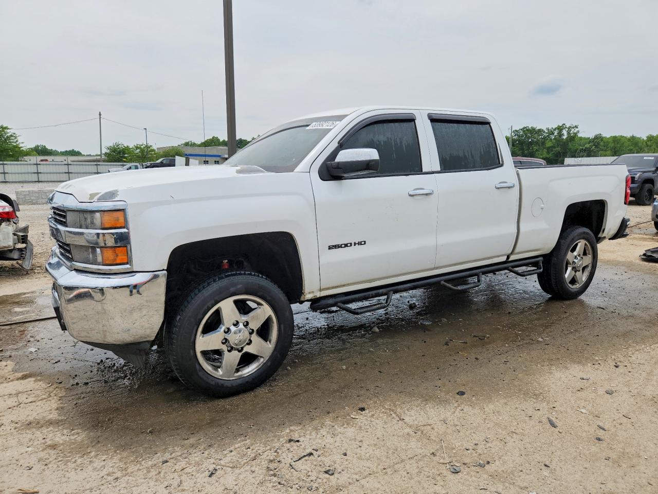 Salvage Chevrolet Silverado Image