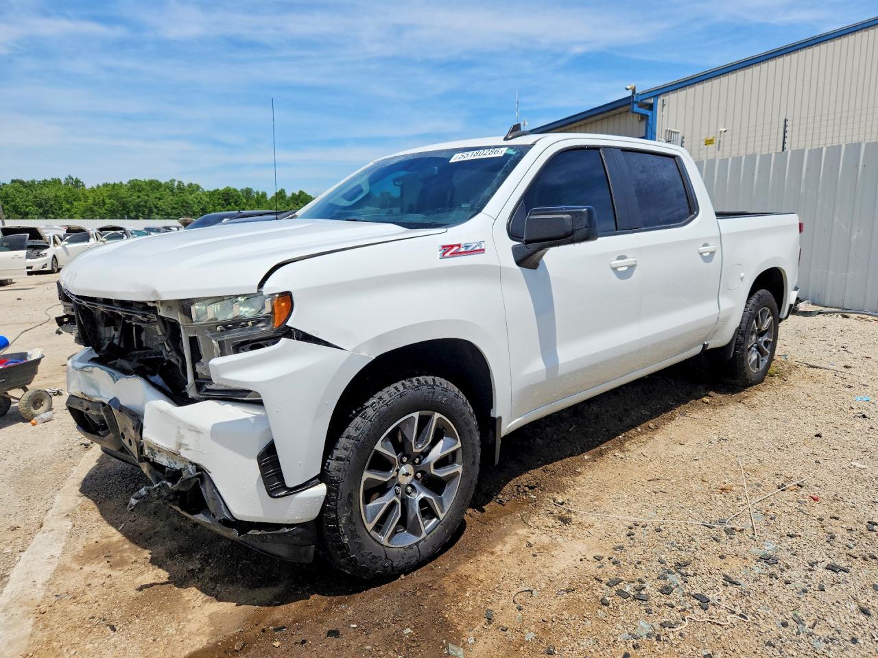 Salvage Chevrolet Silverado Image