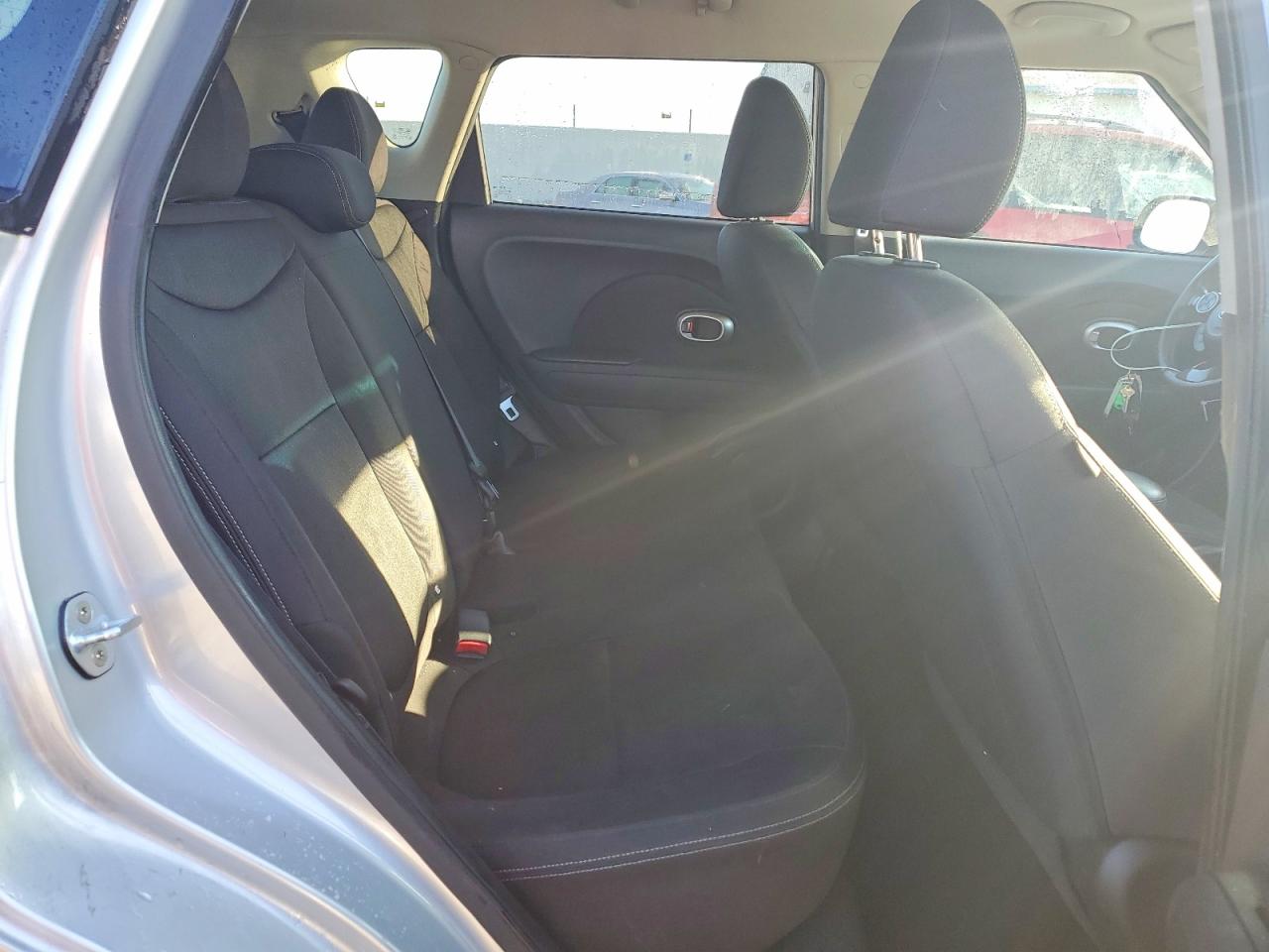 Kia Cadenza Base