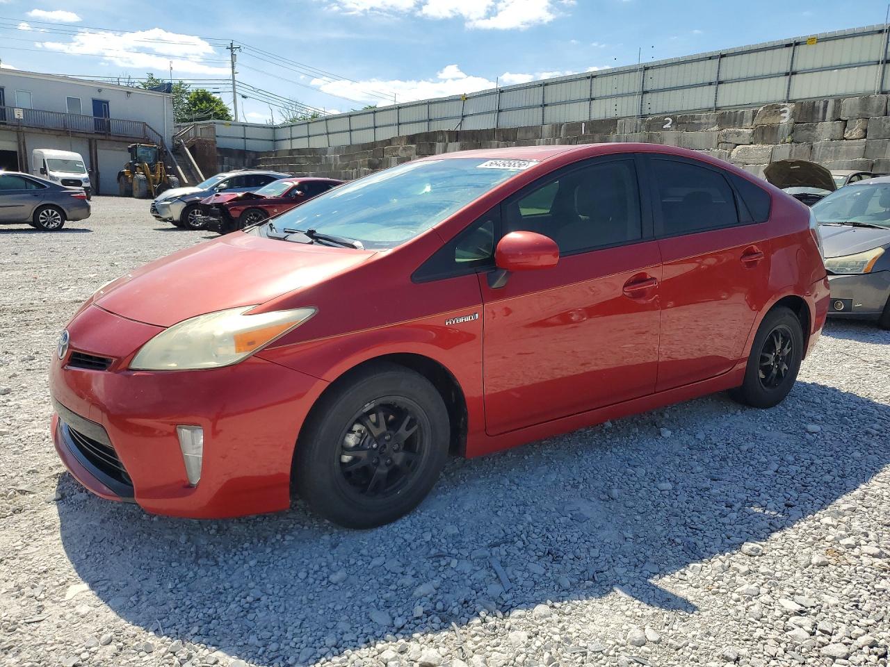 Salvage Toyota Prius Image