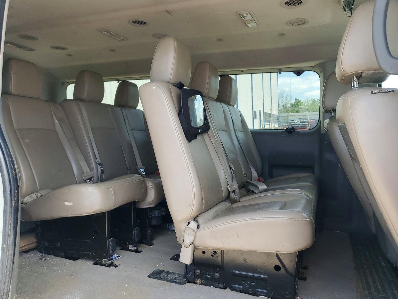 Nissan Nv 3500 Hd Sl