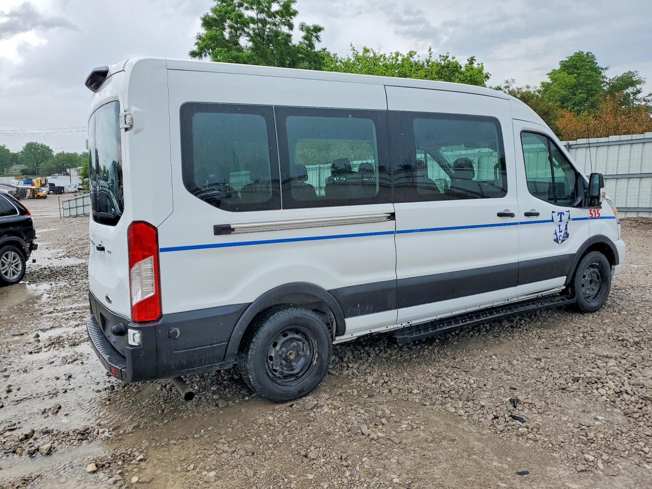 Ford Transit T-350