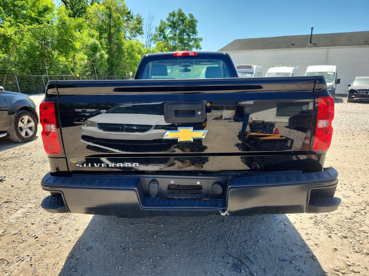 Chevrolet Silverado C1500