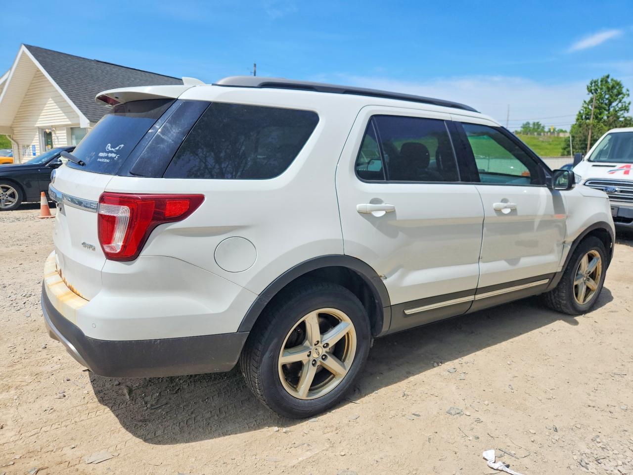 Ford Explorer Xlt