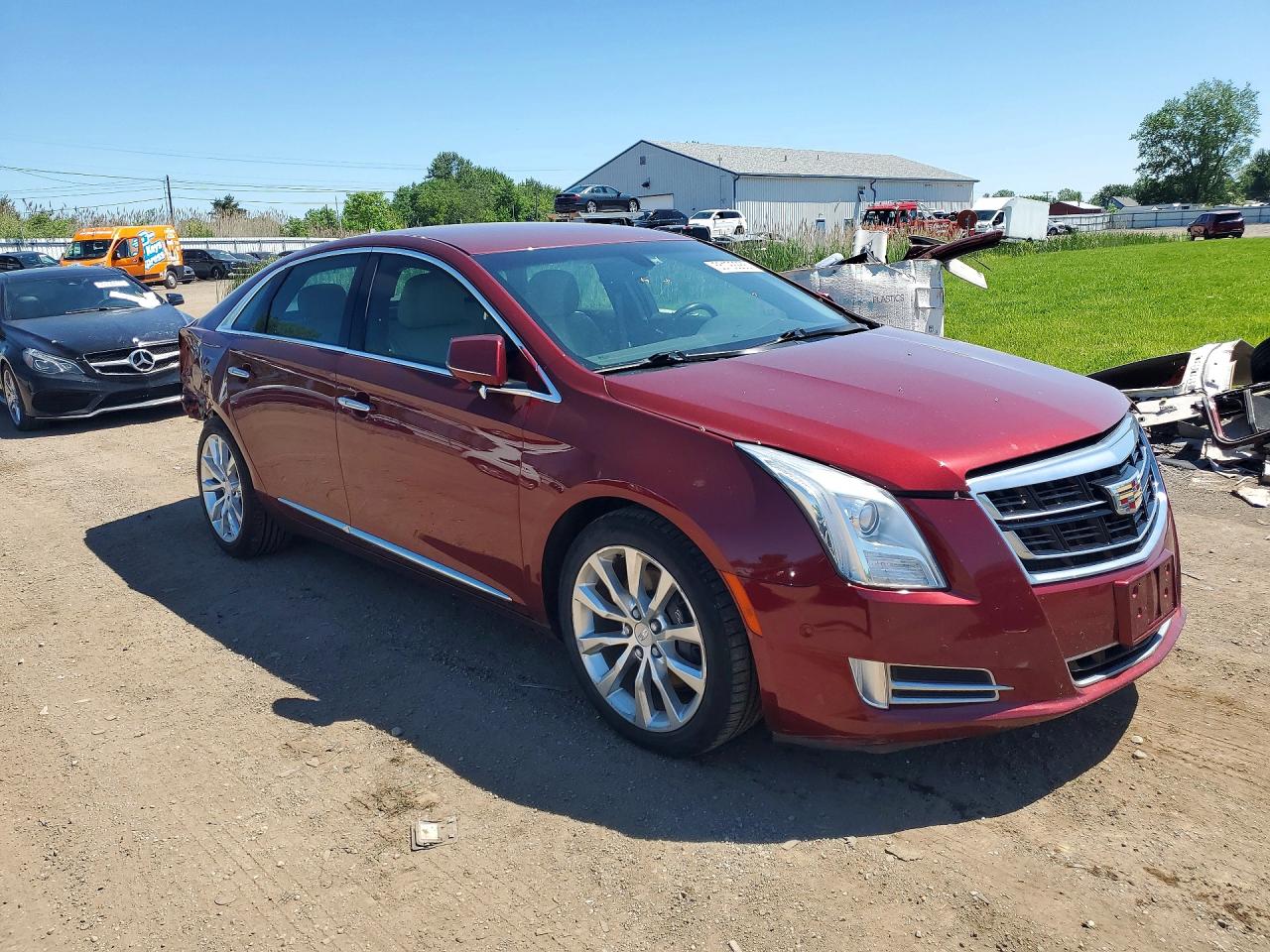 Cadillac XTS Luxury Collection