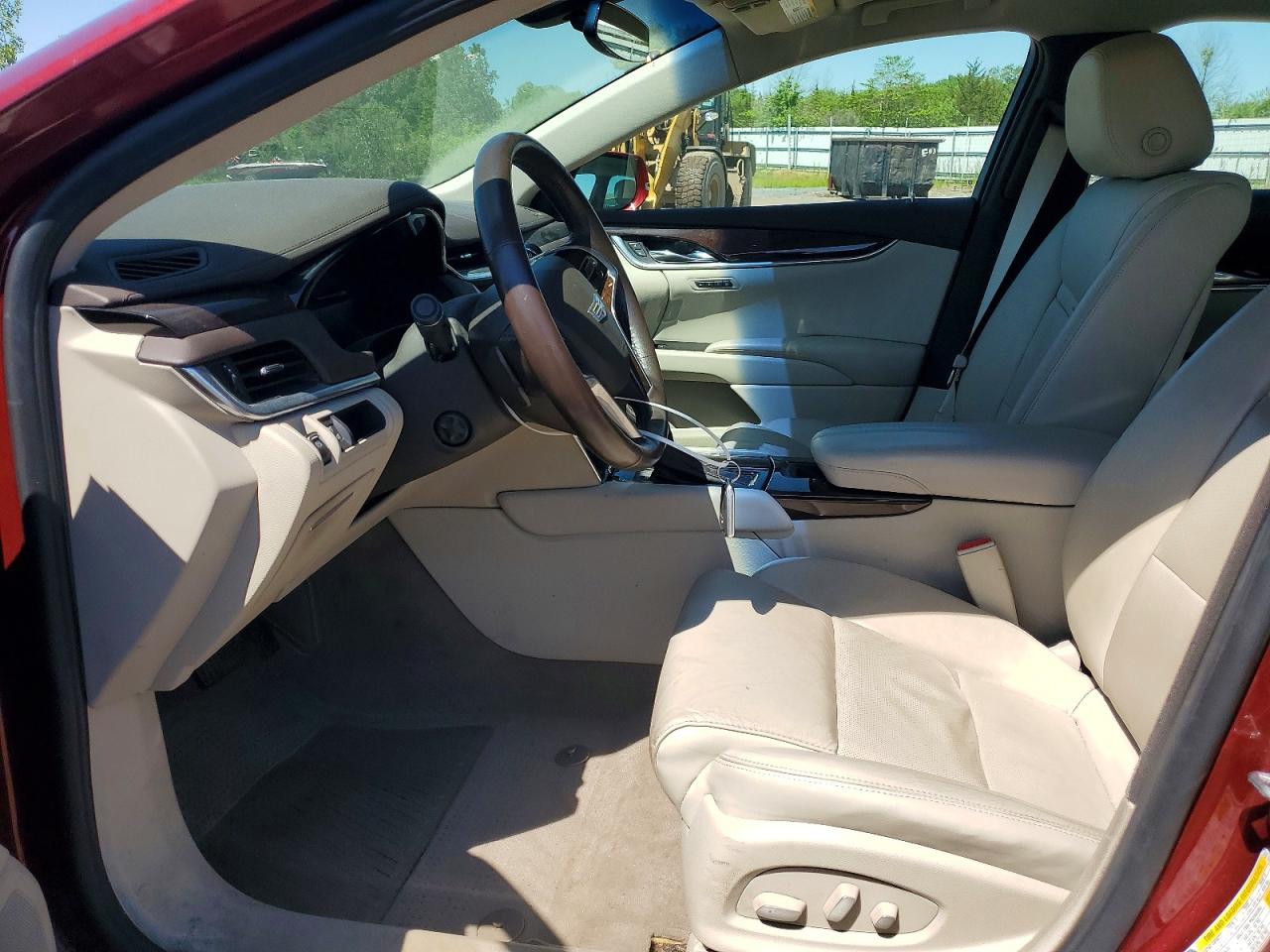 Cadillac XTS Luxury Collection