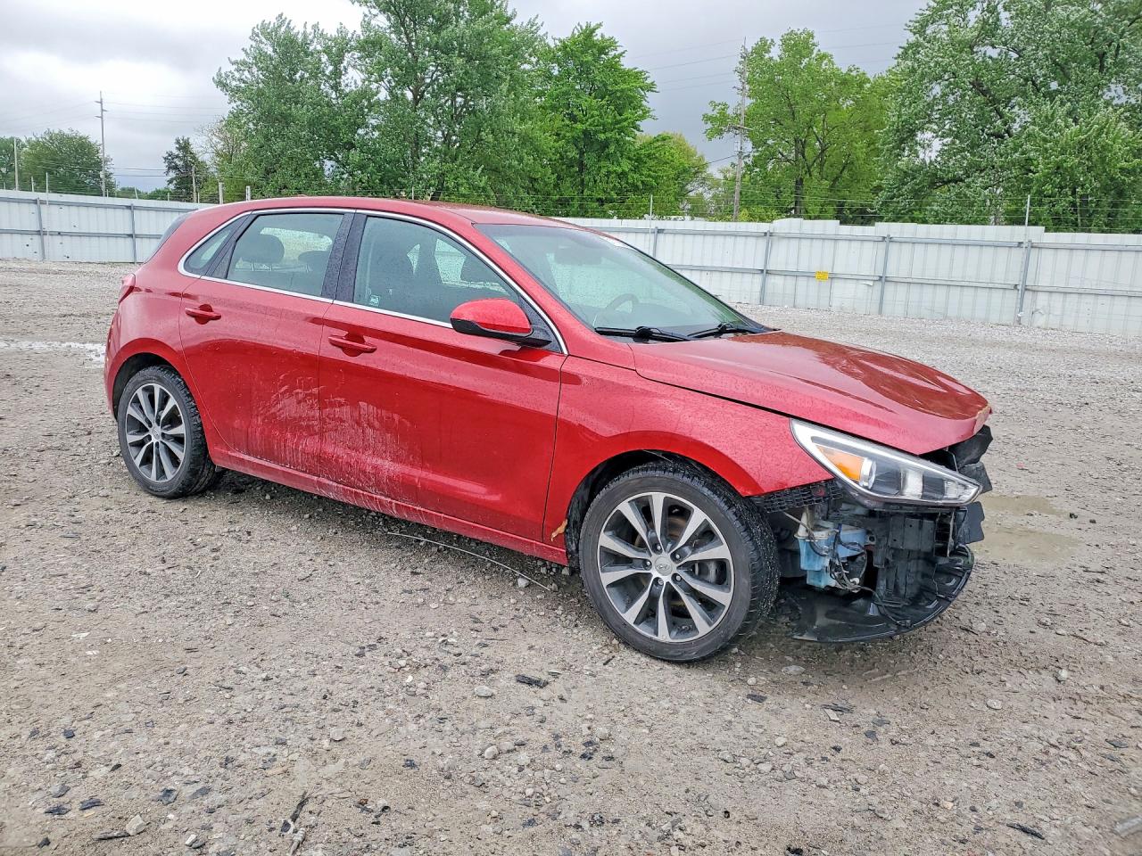 Hyundai ELANTRA Base