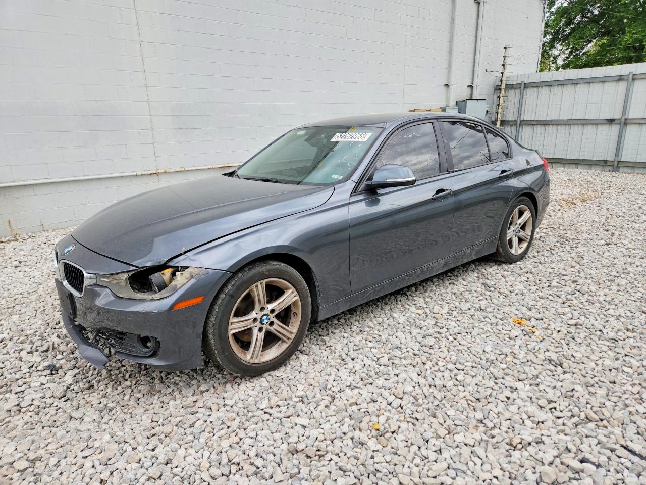 Salvage BMW 3 Series Image