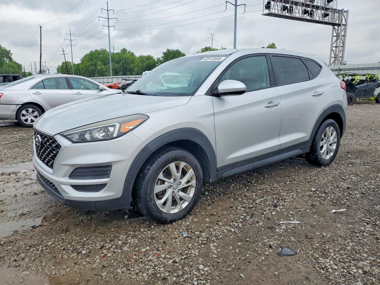 Salvage Hyundai TUCSON Image