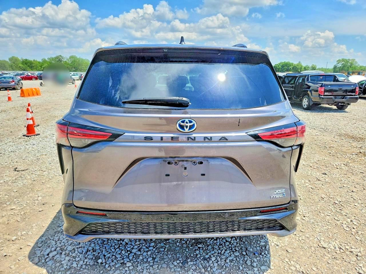Toyota Sienna Xse