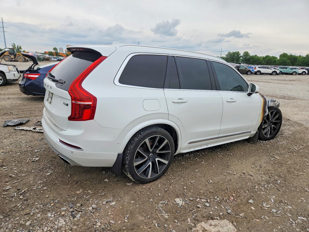 Volvo XC90 T6