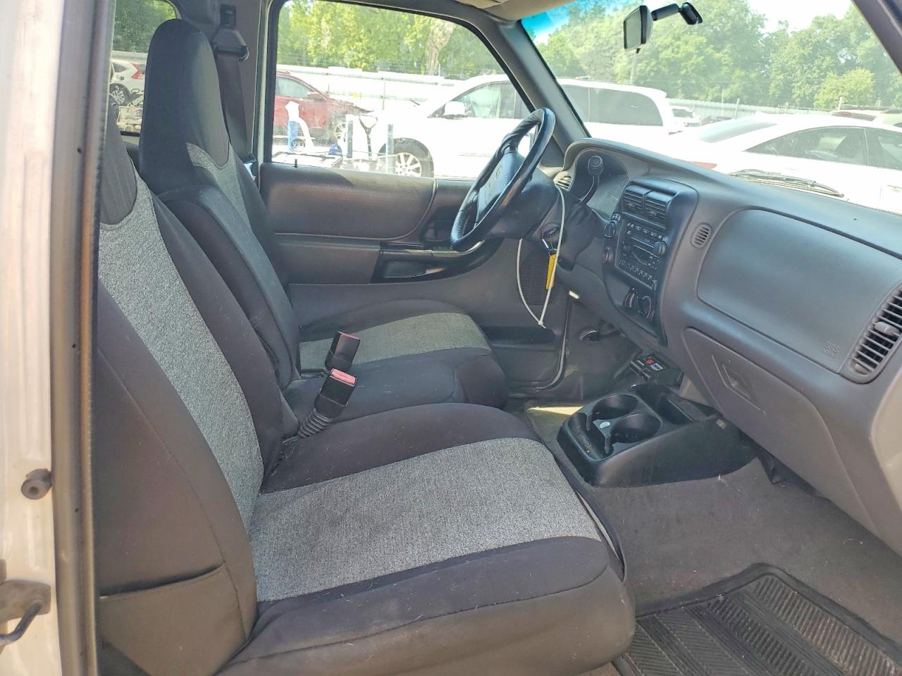 Ford Ranger Super Cab