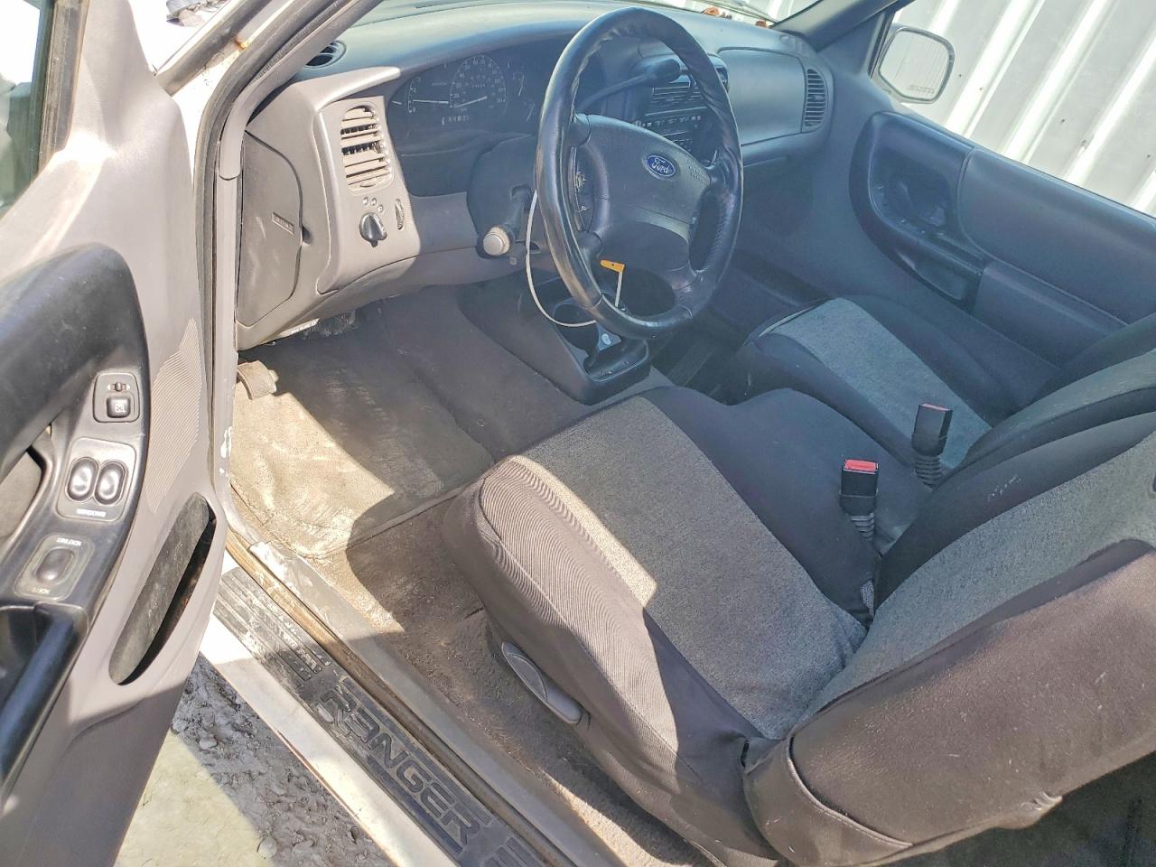 Ford Ranger Super Cab
