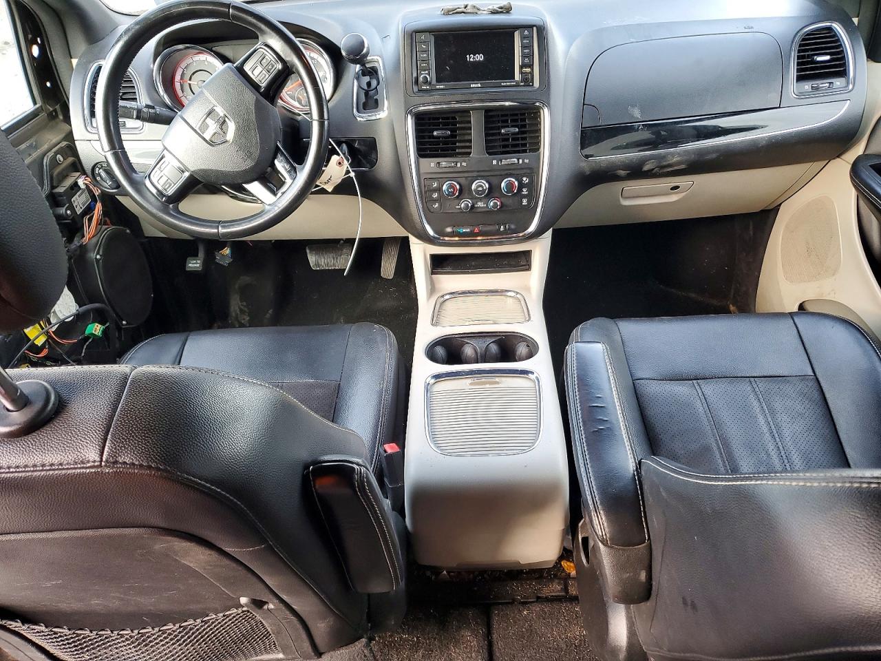 Dodge Caravan Sxt