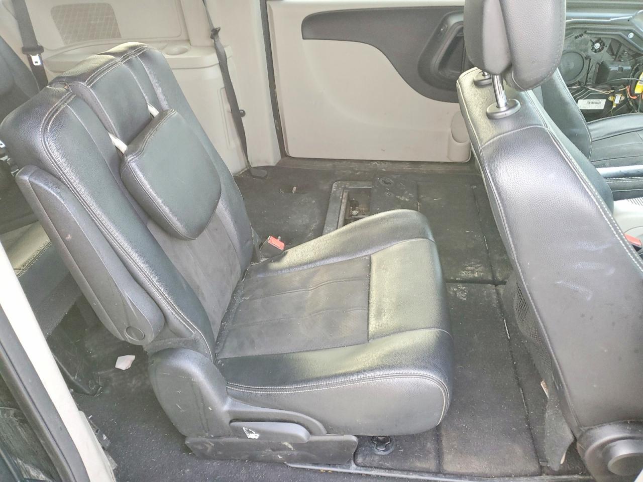 Dodge Caravan Sxt