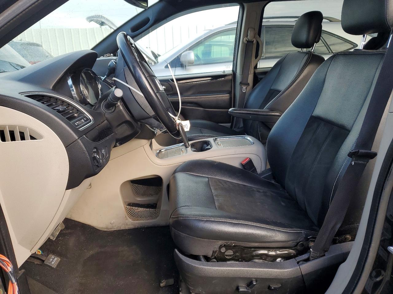 Dodge Caravan Sxt