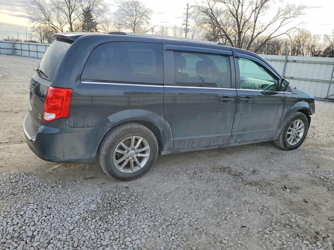 Dodge Caravan Sxt