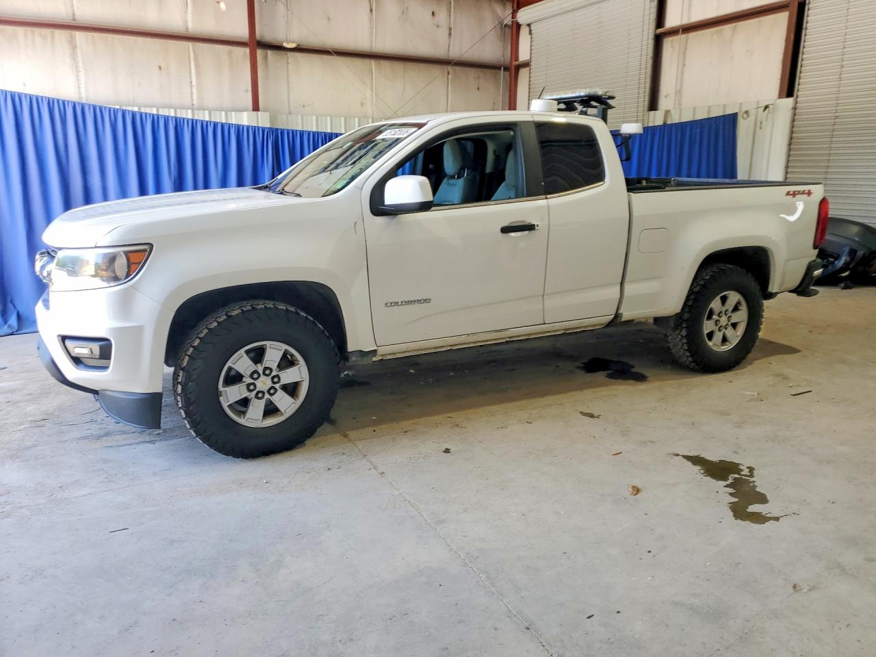 Salvage Chevrolet Colorado Image