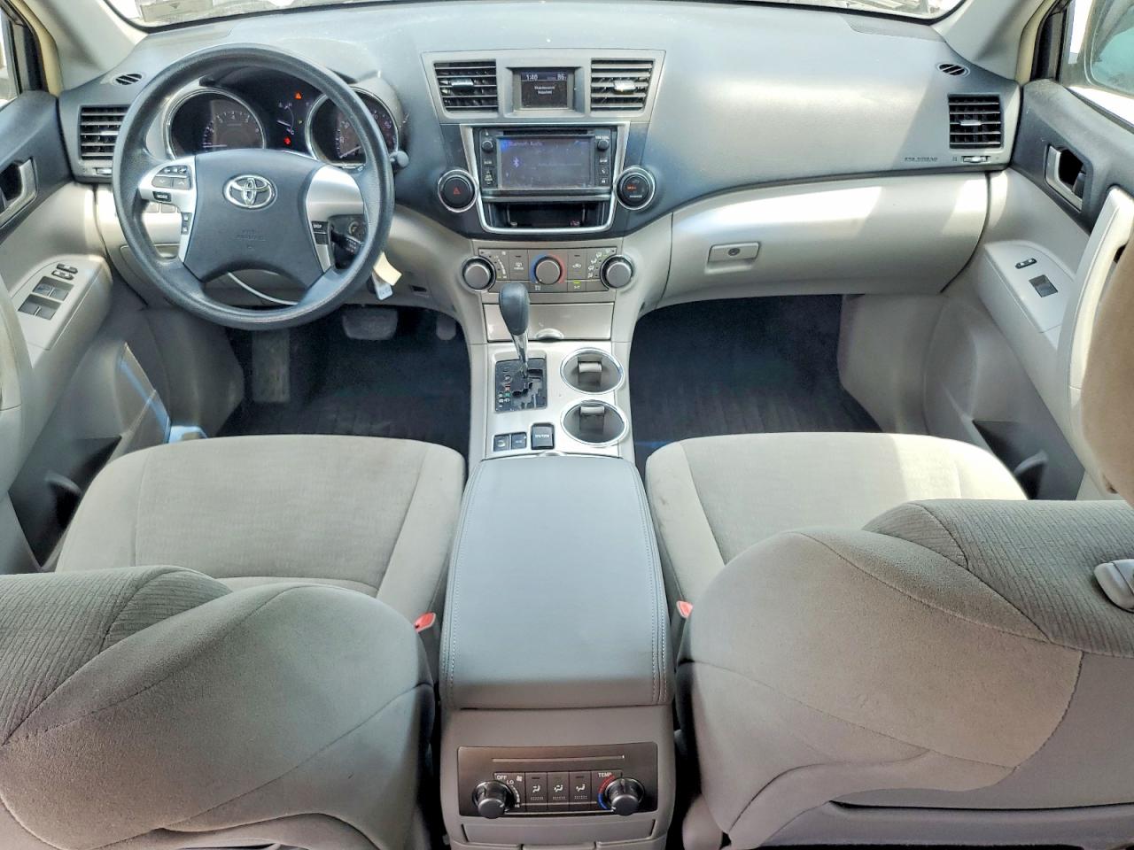 Toyota Highlander Plus