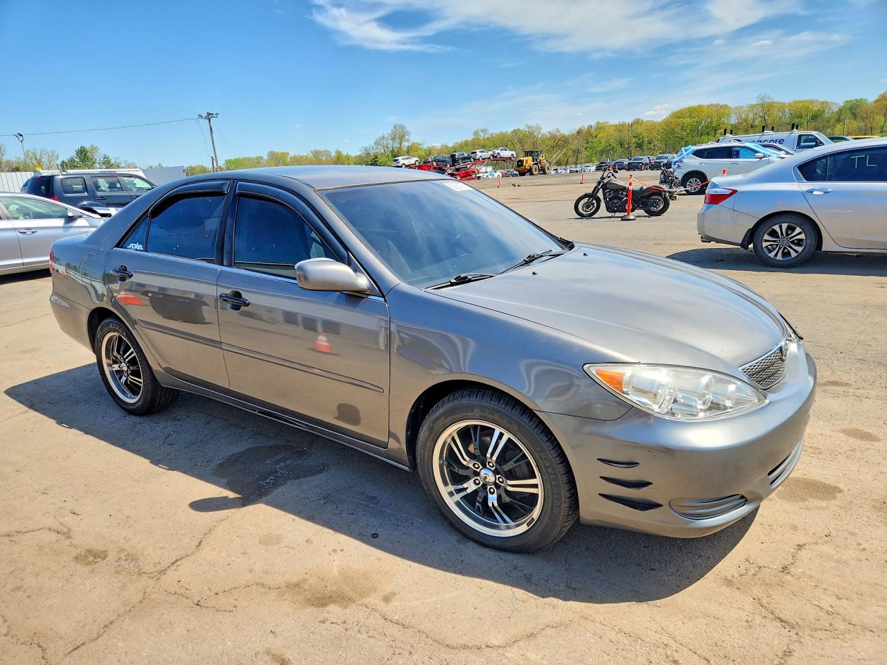 Toyota Camry Le V6