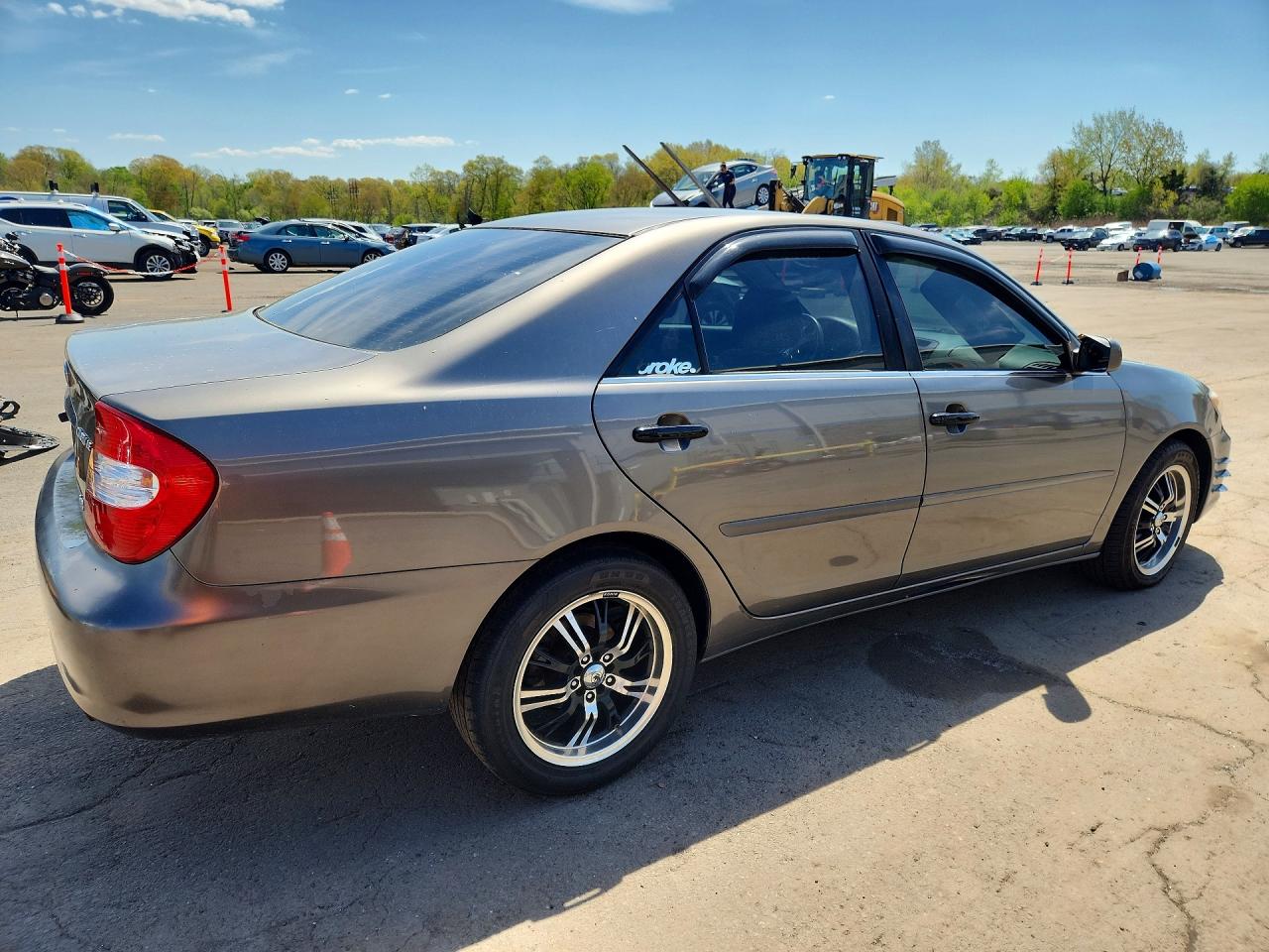 Toyota Camry Le V6