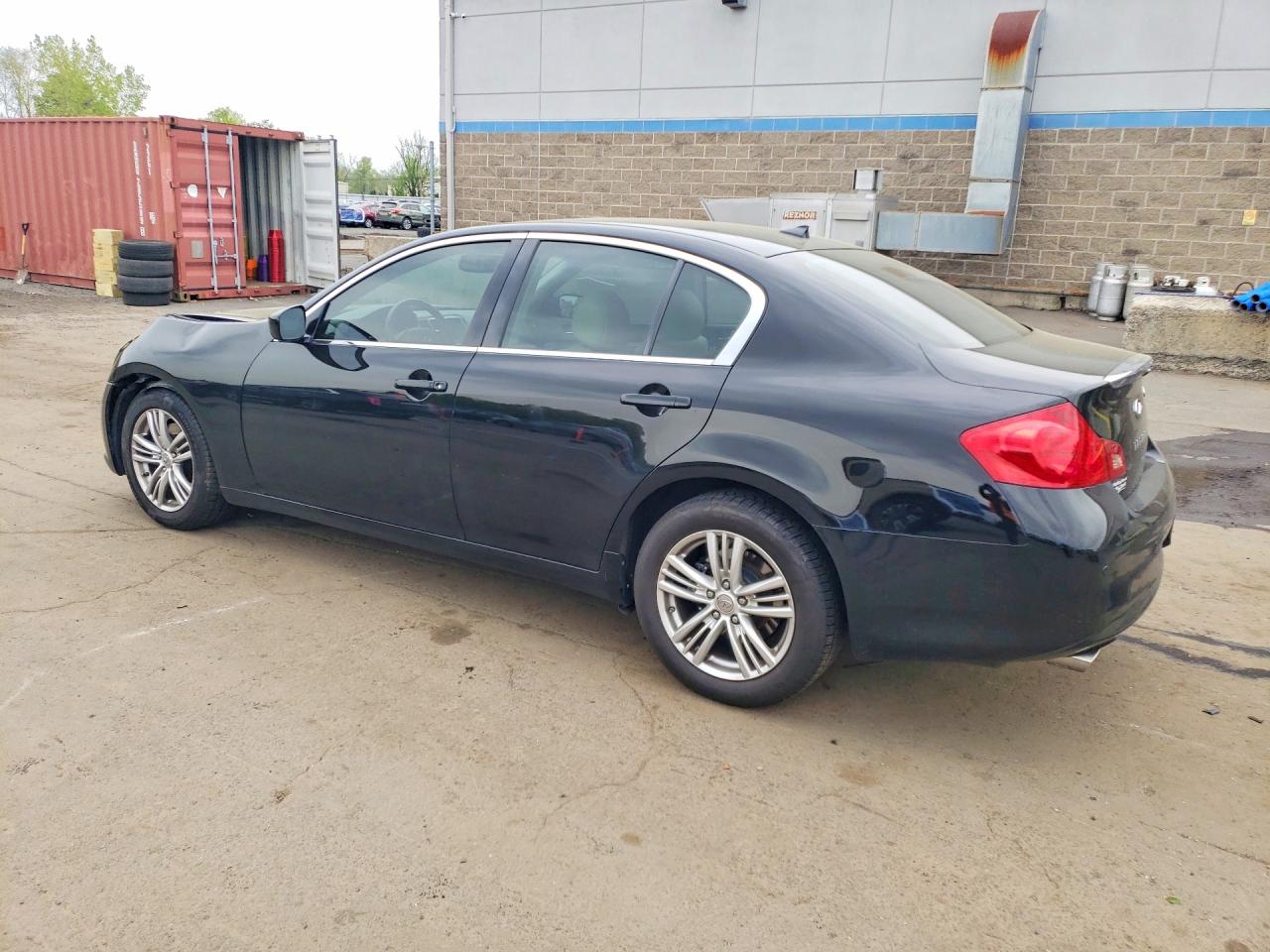 INFINITI G37 X