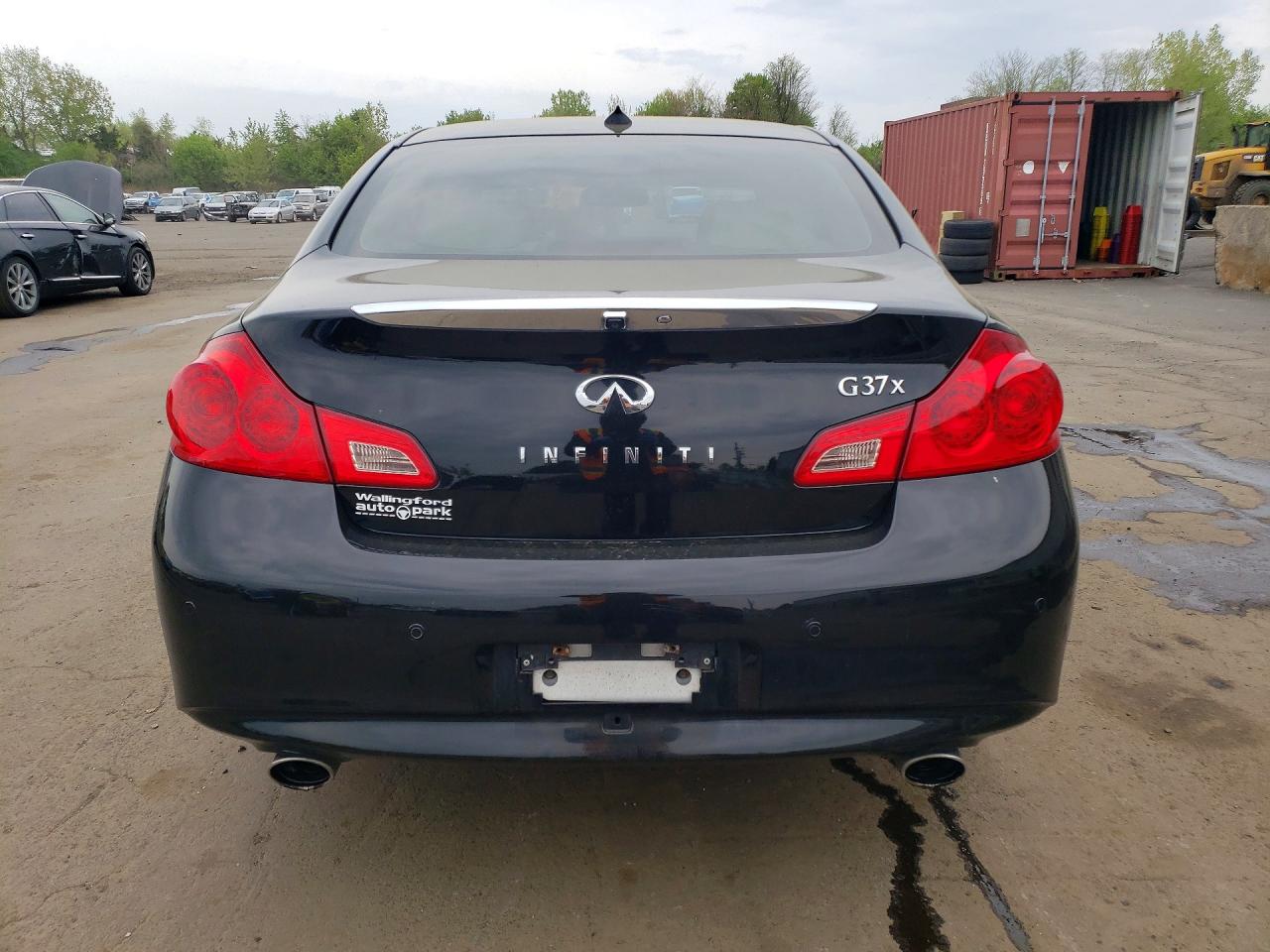 INFINITI G37 X