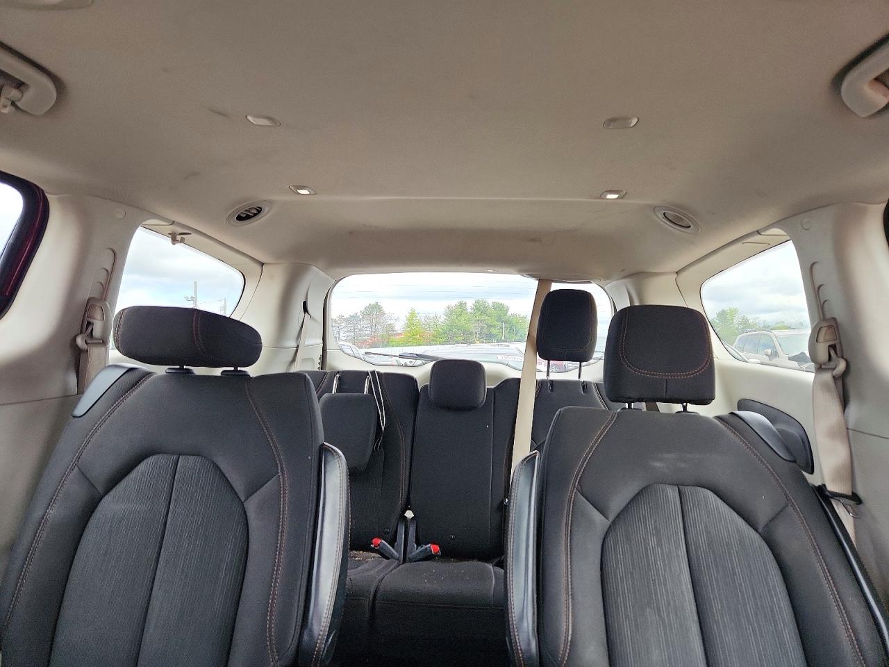Chrysler Pacifica Touring