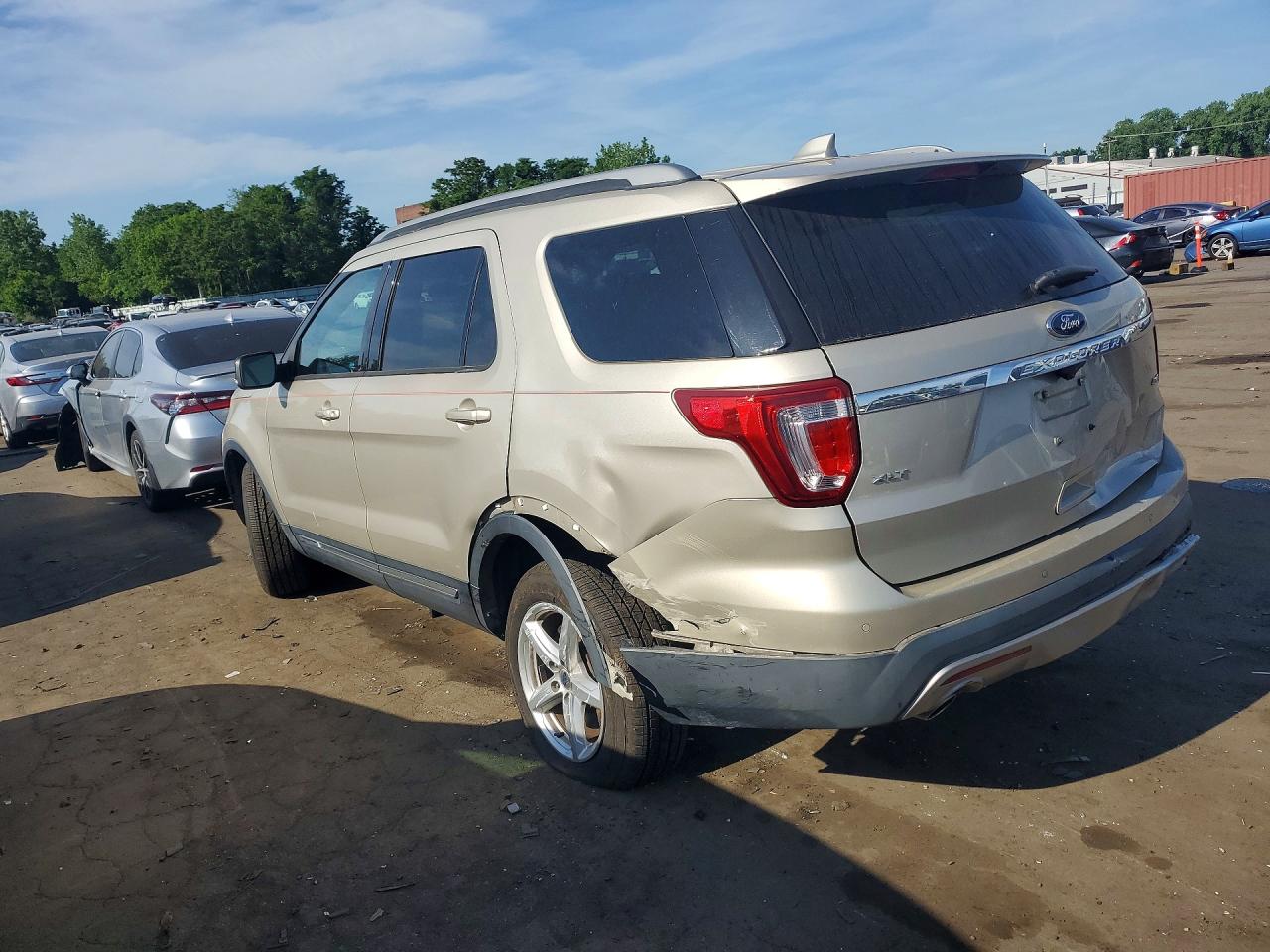 Ford Explorer Xlt