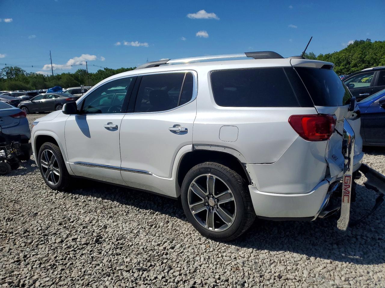 GMC Acadia Denali