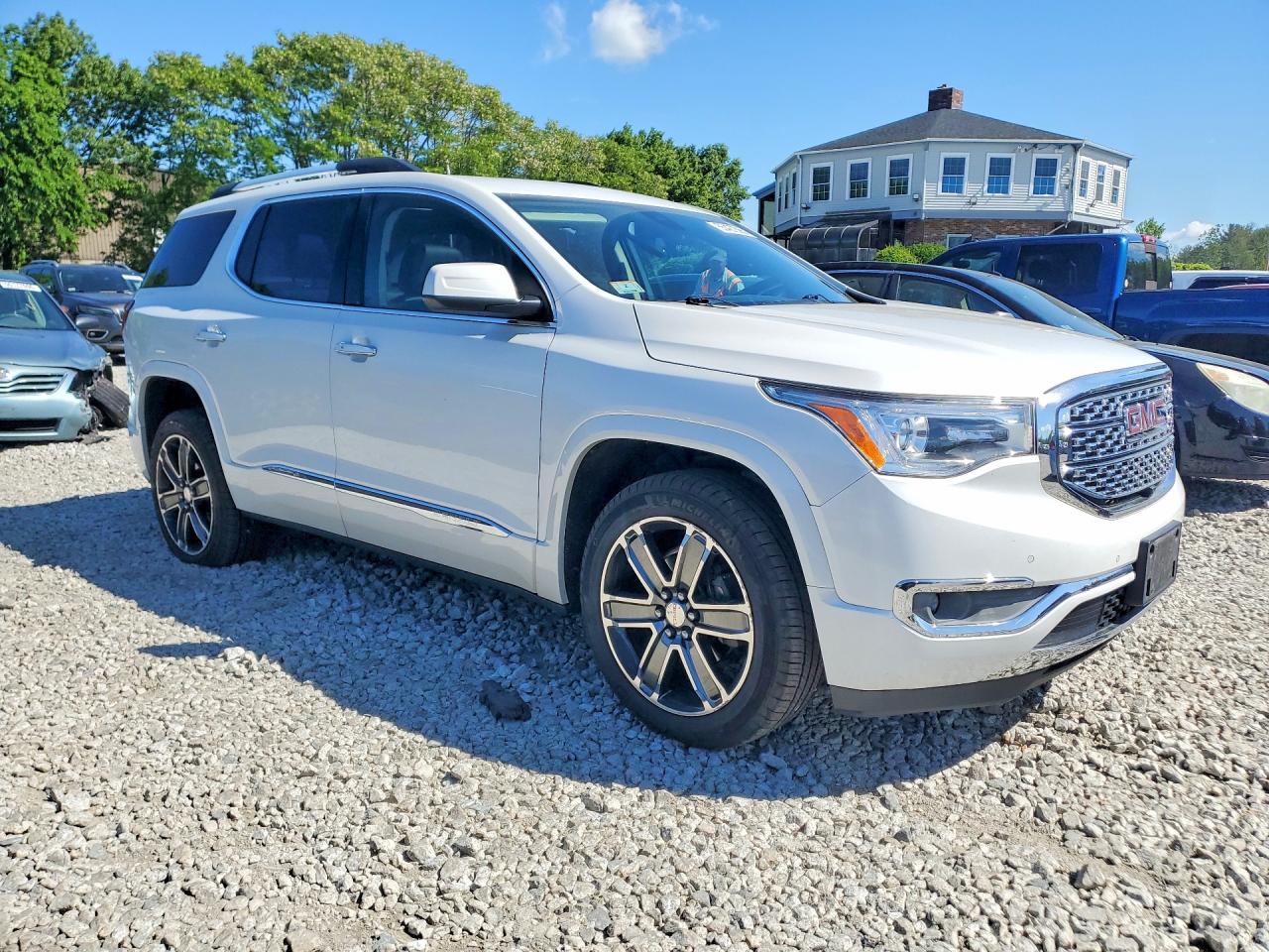 GMC Acadia Denali
