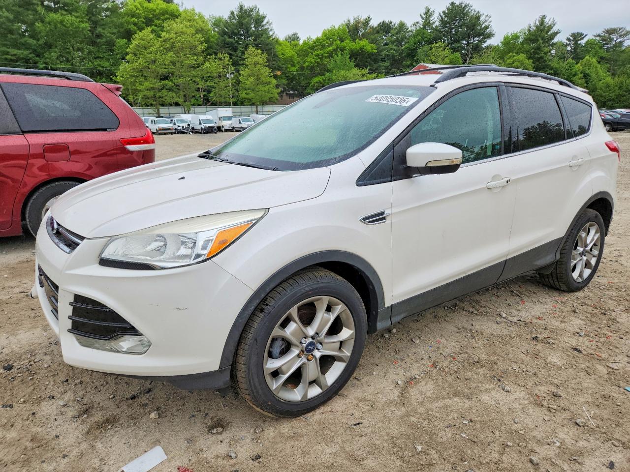 Salvage Ford Escape Image