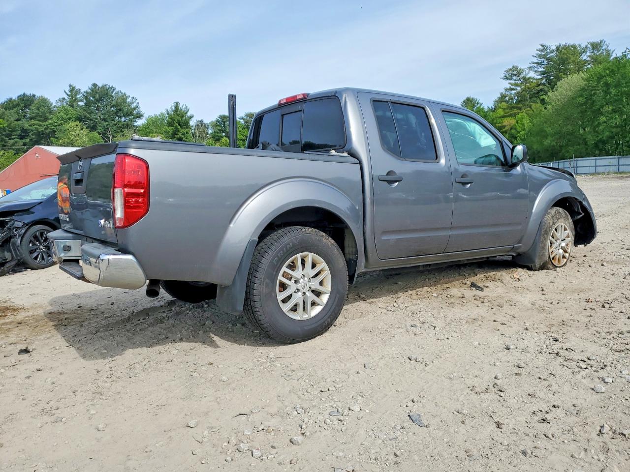 Nissan Frontier Sv