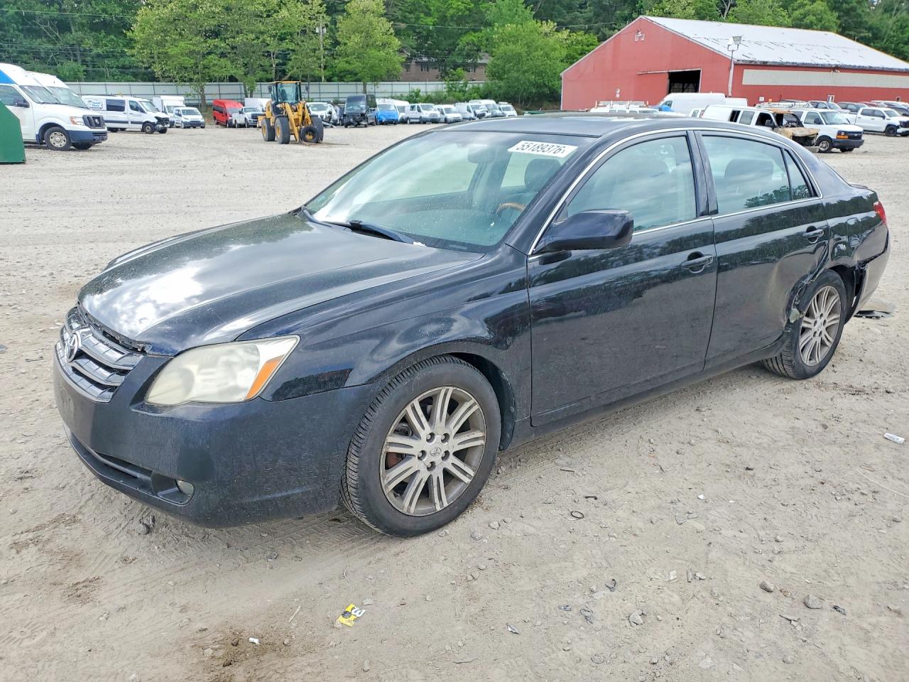 Salvage Toyota Avalon Image