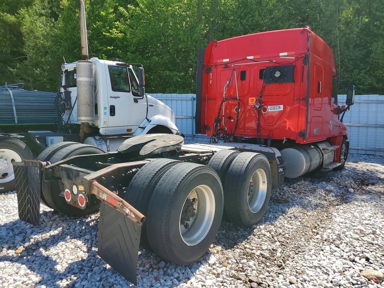Freightliner Cascadia 126