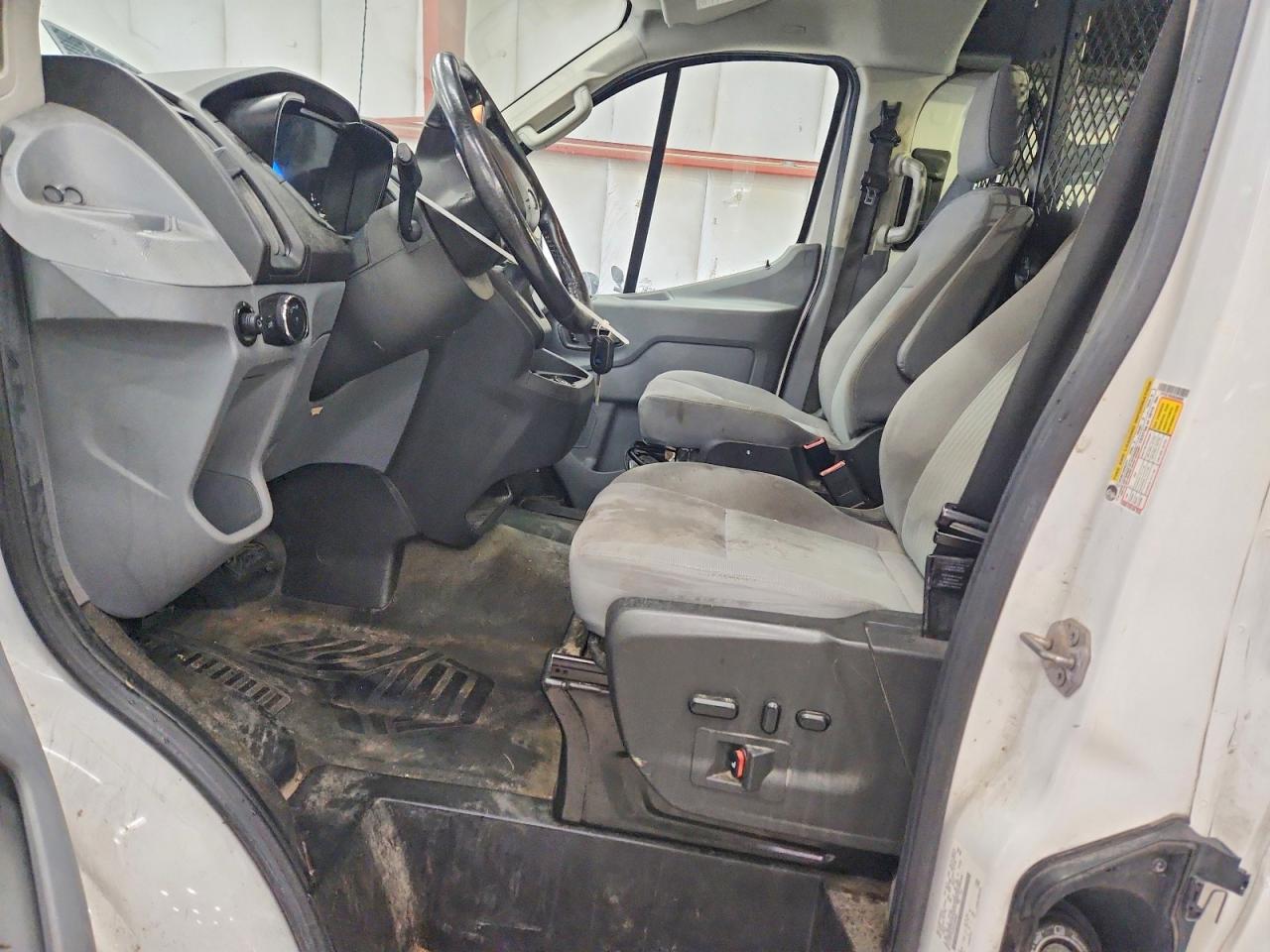 Ford Transit T-150