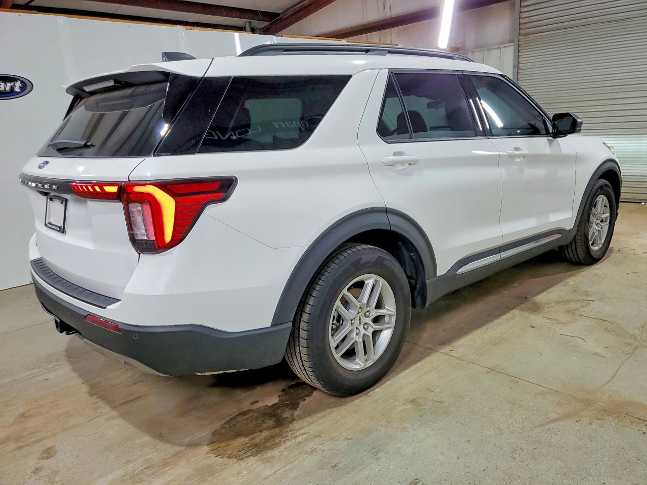 Ford Explorer Active