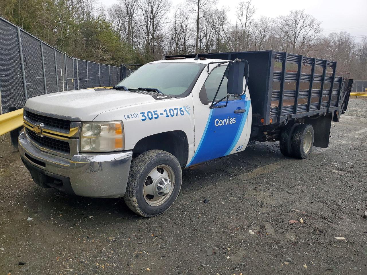 Salvage Chevrolet Silverado Image