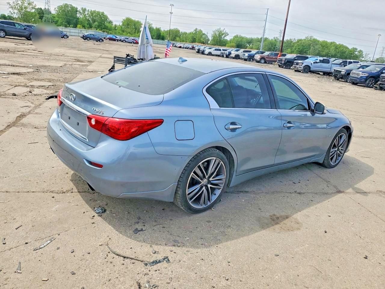 INFINITI Q50 Sport