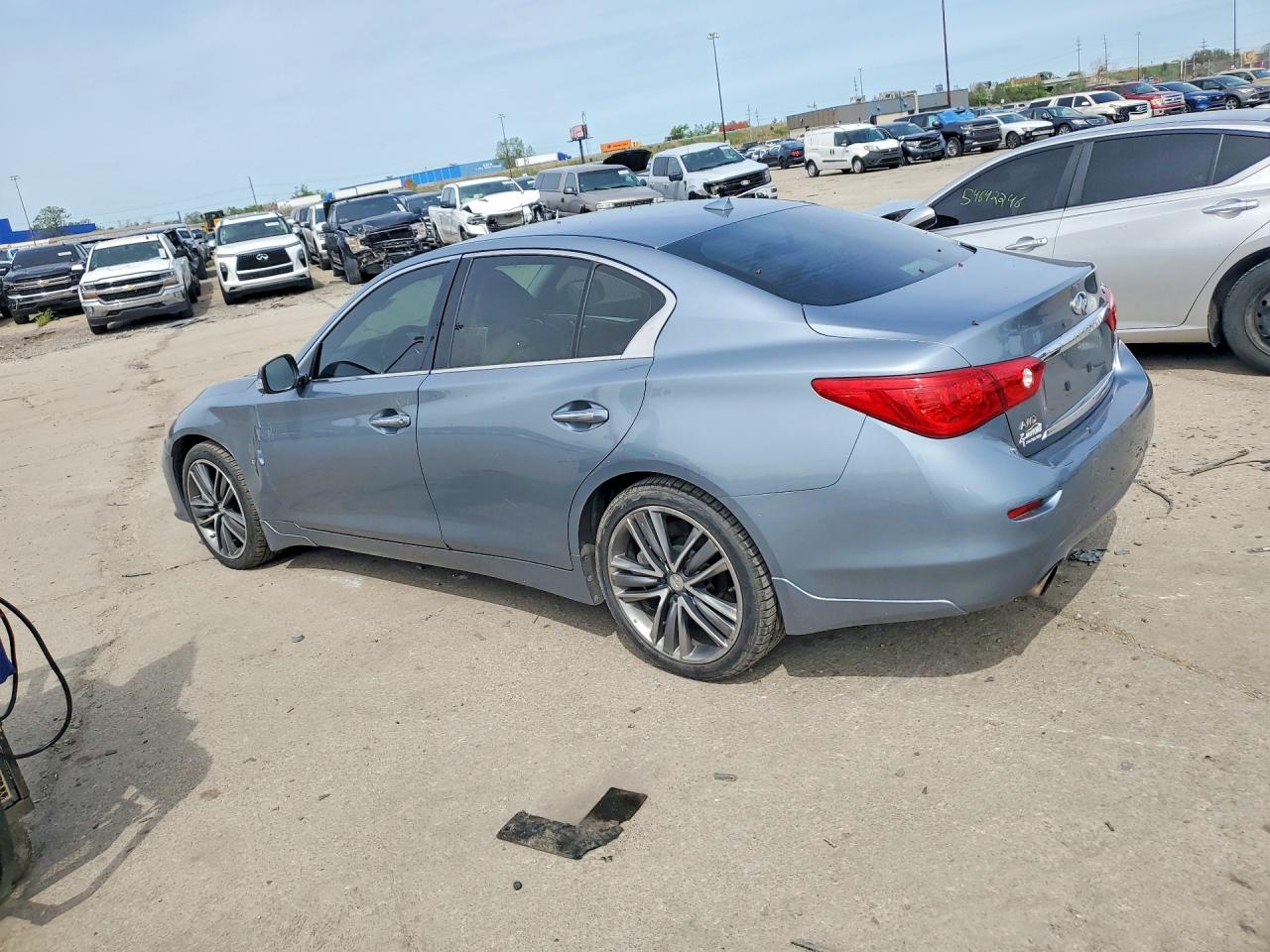 INFINITI Q50 Sport