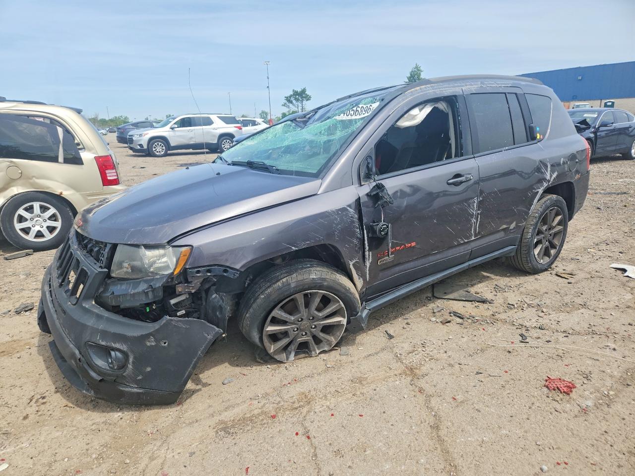 Salvage Jeep Compass Image
