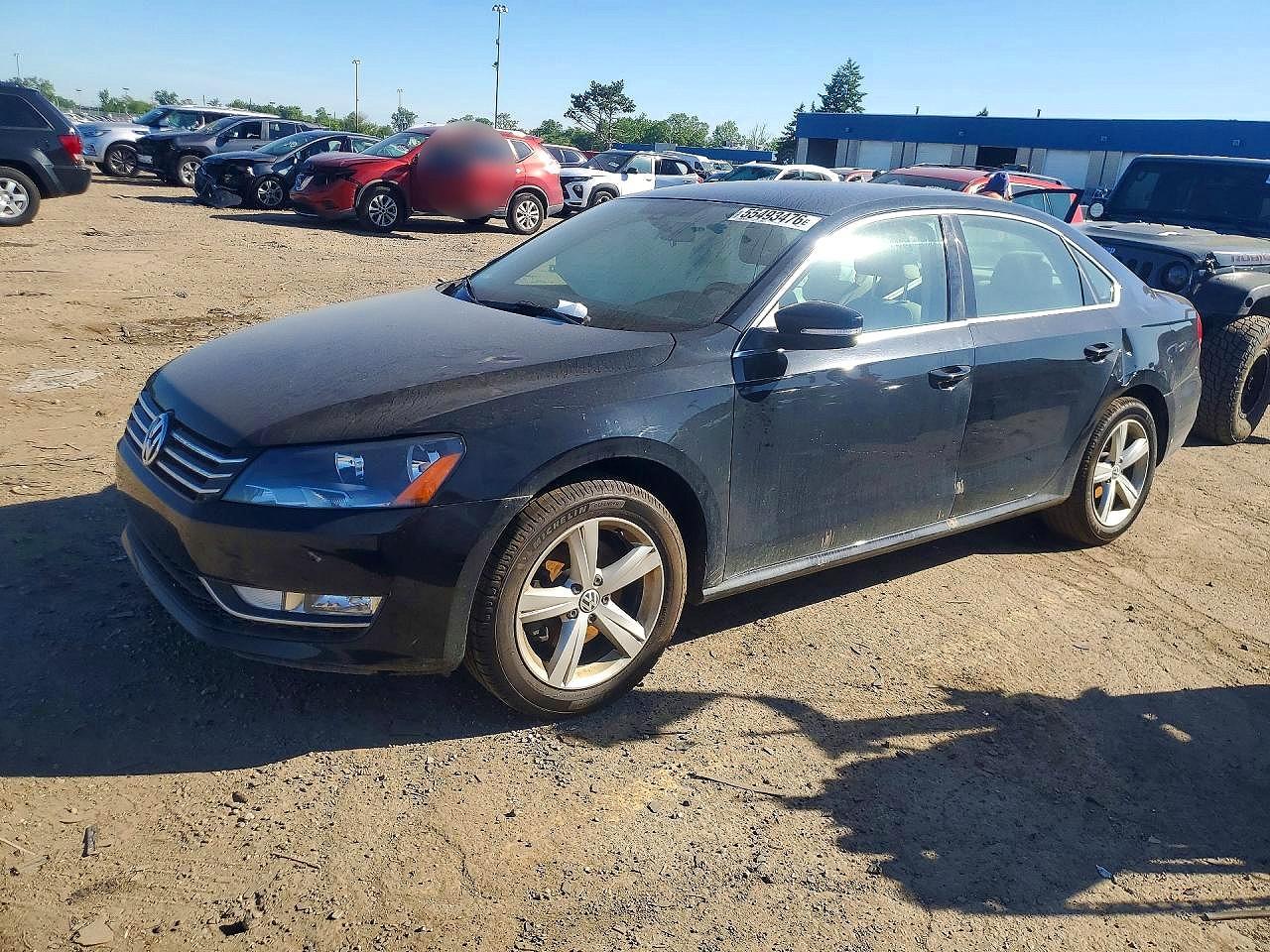 Salvage Volkswagen Passat Image